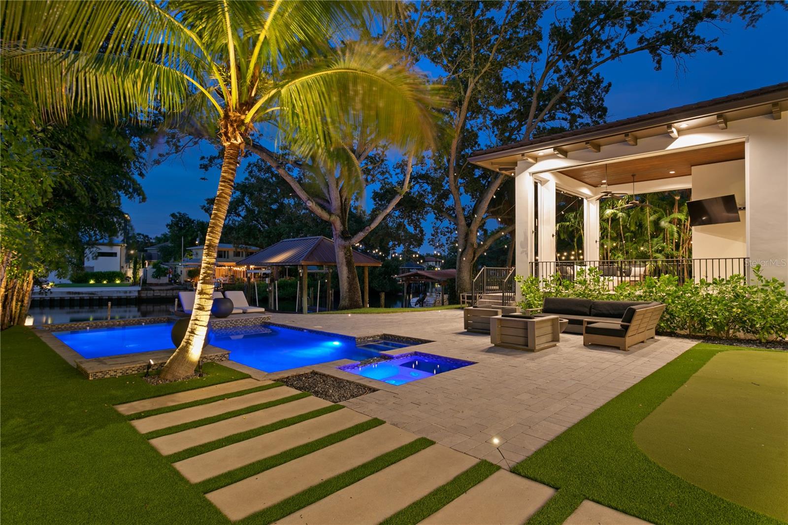 DAVIS ISLANDS PB10 PG52 TO 57 - Residential Lease