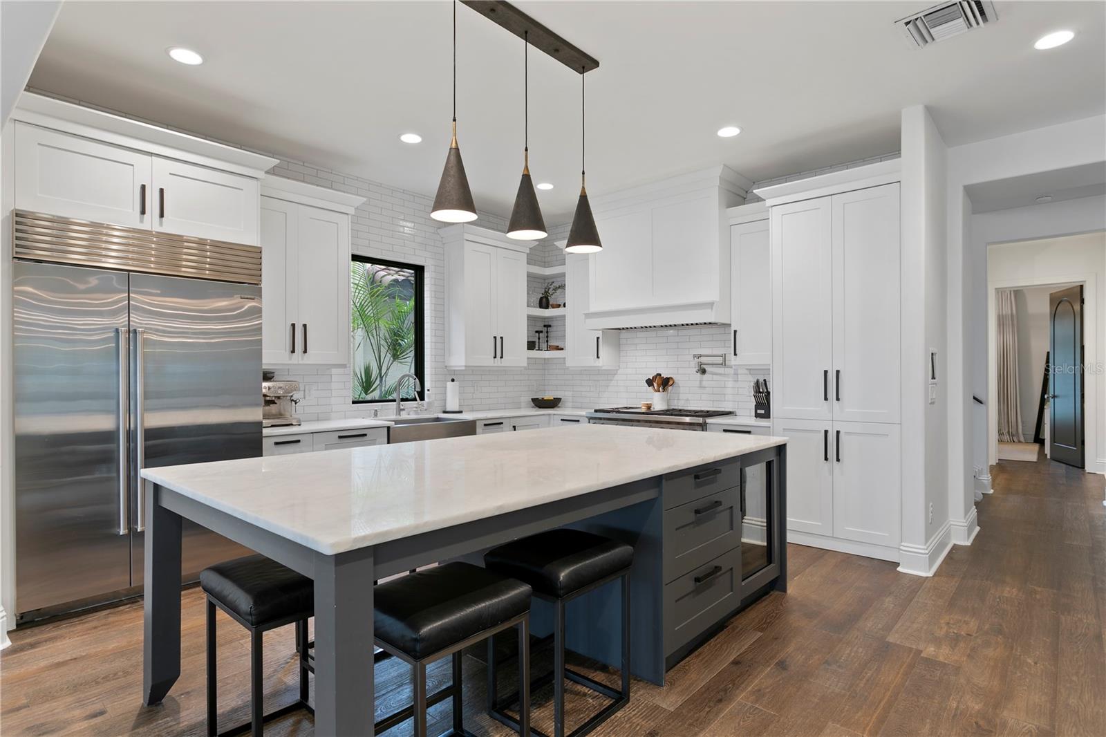 DAVIS ISLANDS PB10 PG52 TO 57 - Residential Lease