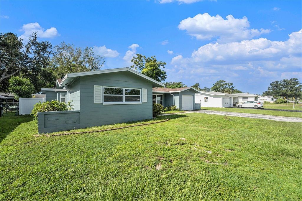Photo of 5984 30th Avenue N, St Petersburg, FL 33710 (MLS # TB8416857)