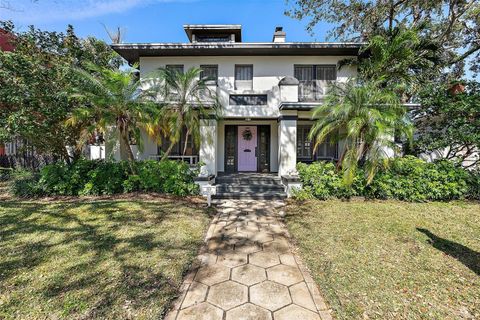 515 20TH AVENUE NE ST PETERSBURG FL 33704