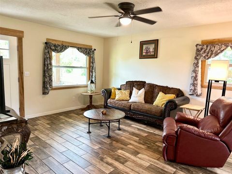 Tiny photo for 2016 Lewis Road, Leesburg, FL 34748 (MLS # O6318769)