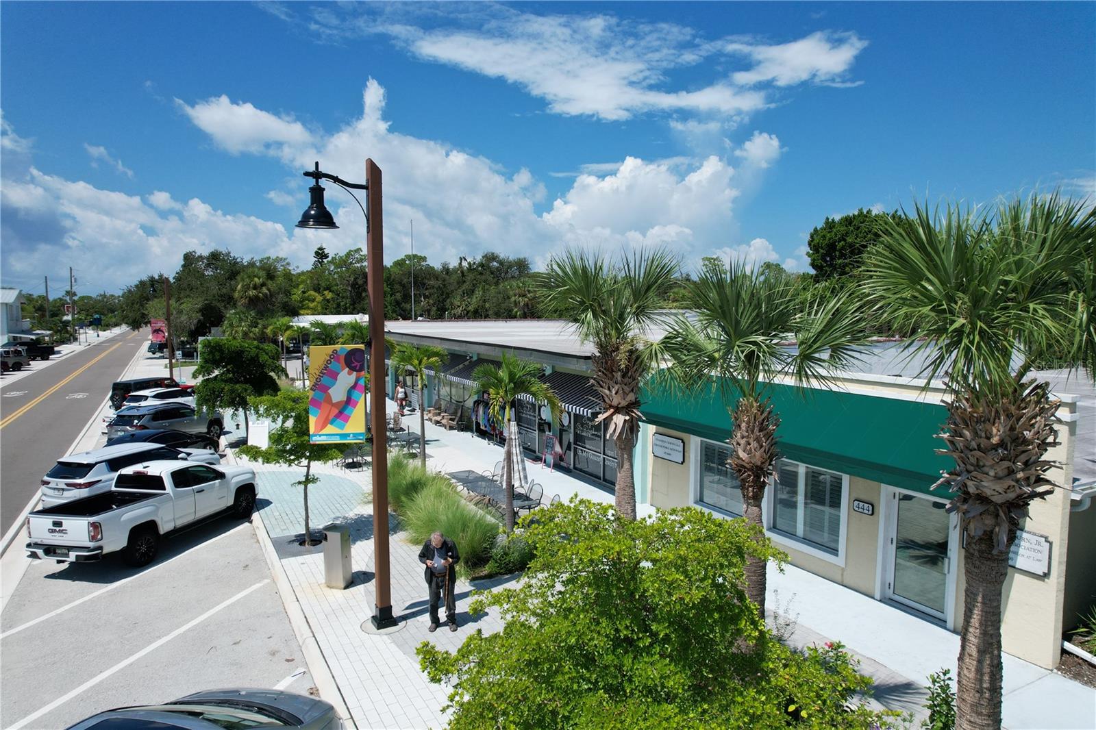 LASBURY PINEACRES ENGLEWOOD - Residential Lease