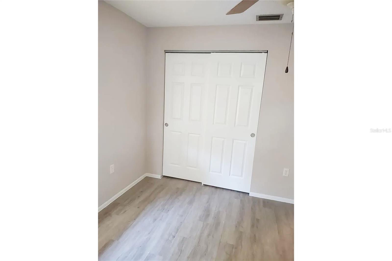 LASBURY PINEACRES ENGLEWOOD - Residential Lease