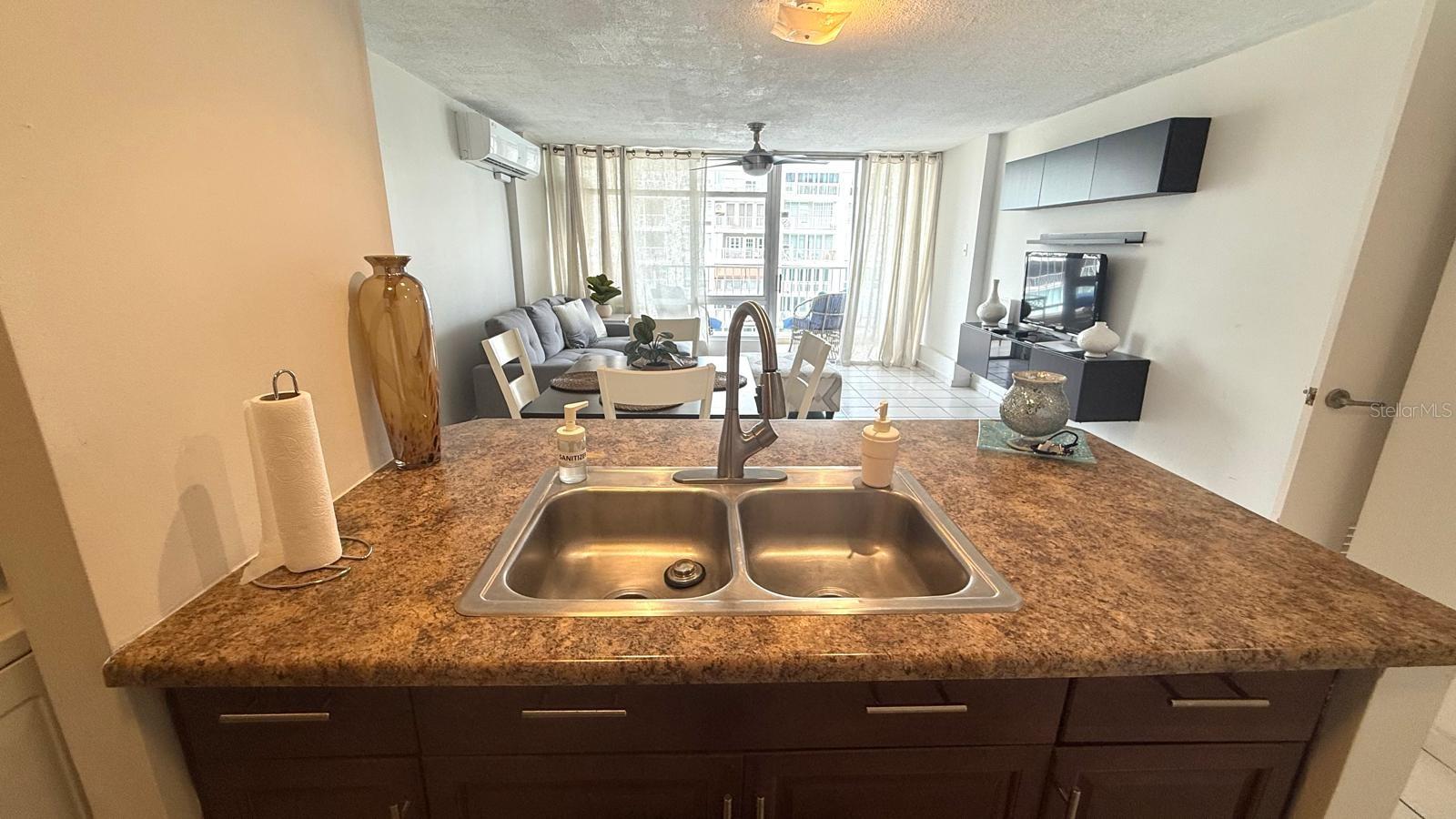 CORAL BEACH - Residential