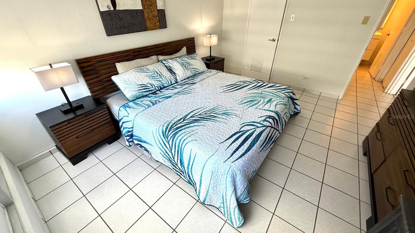 CORAL BEACH - Residential