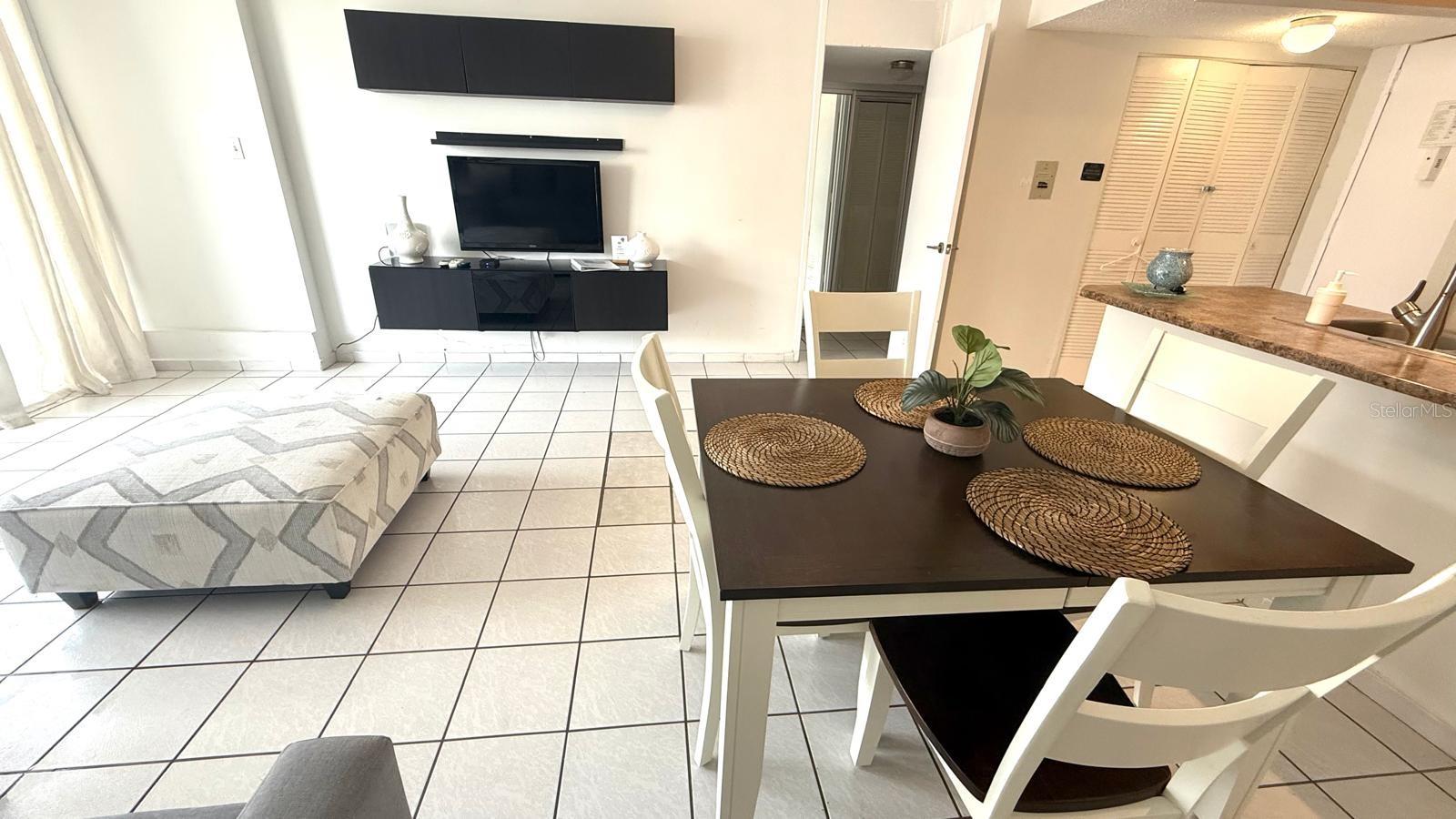 CORAL BEACH - Residential