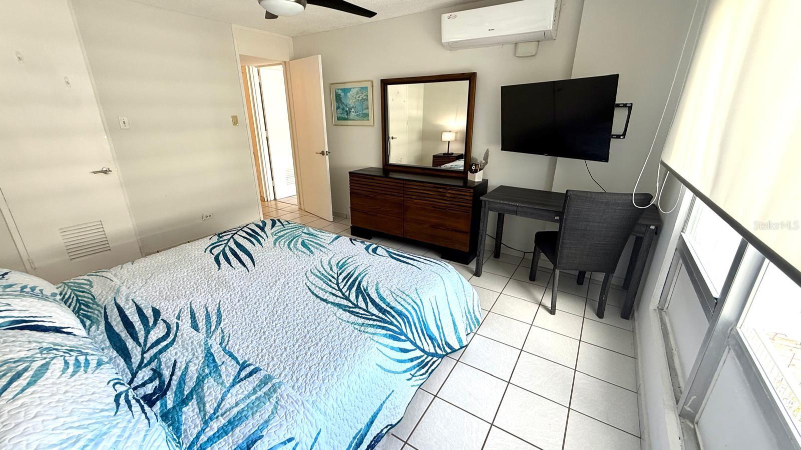 CORAL BEACH - Residential