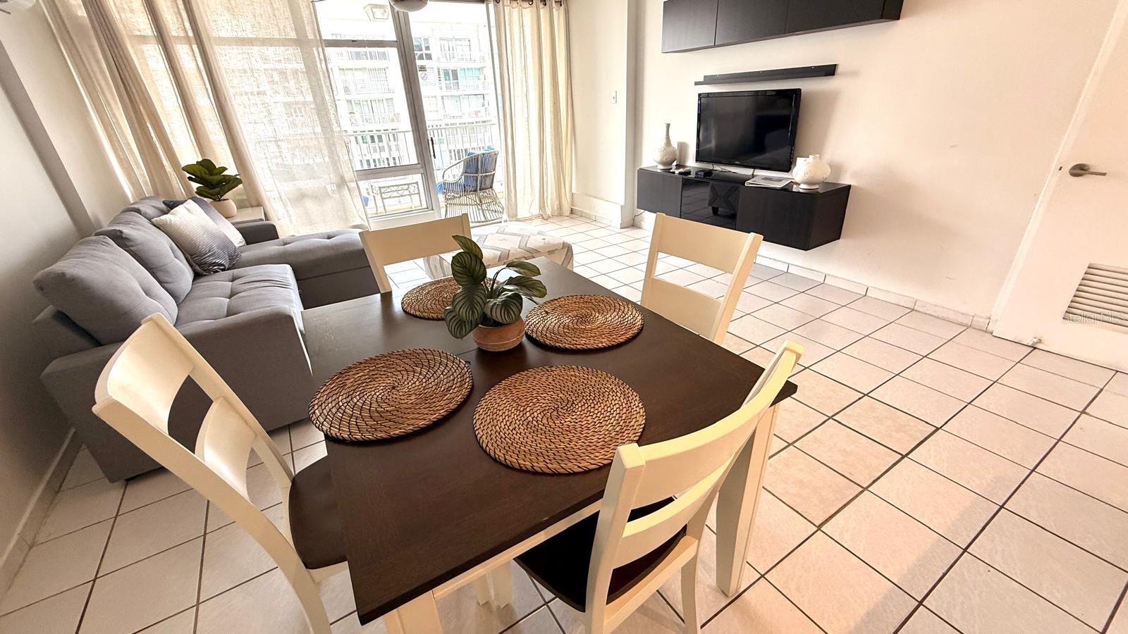 CORAL BEACH - Residential