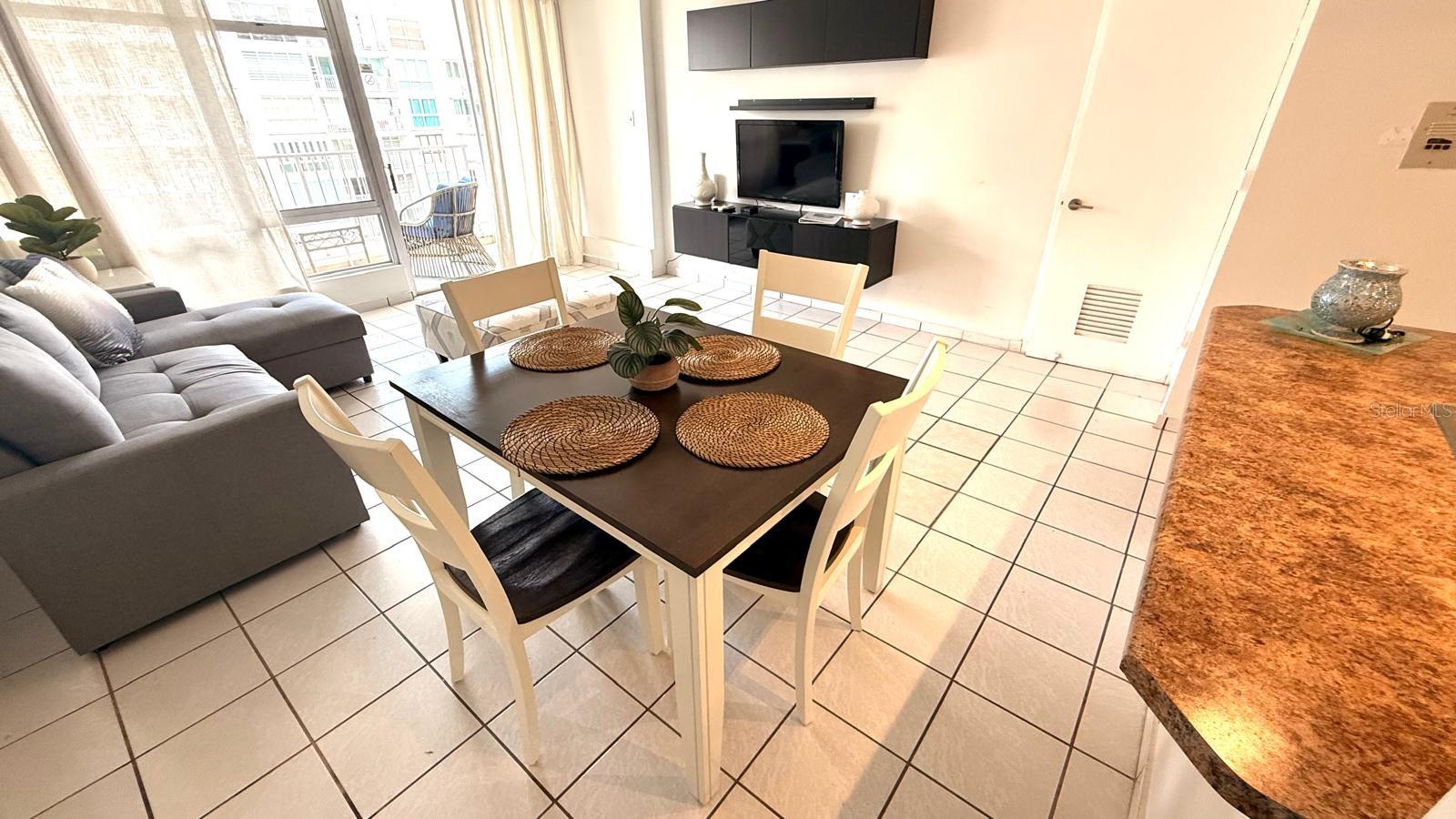 CORAL BEACH - Residential