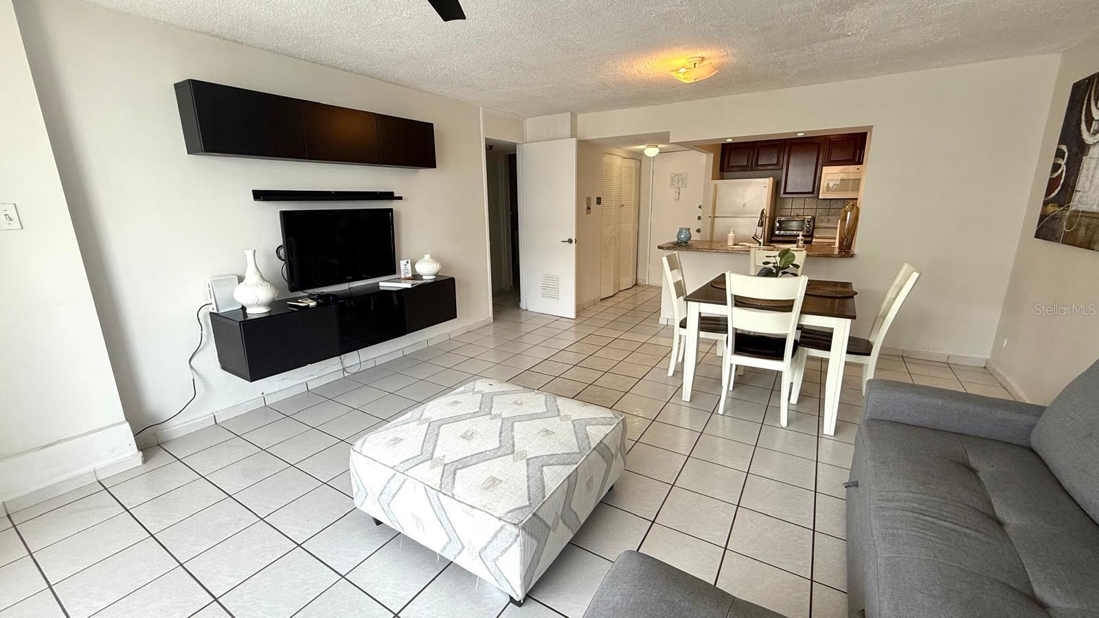 CORAL BEACH - Residential