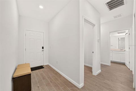 Tiny photo for 4501 NW 14th Loop, Ocala, FL 34482 (MLS # OM733241)