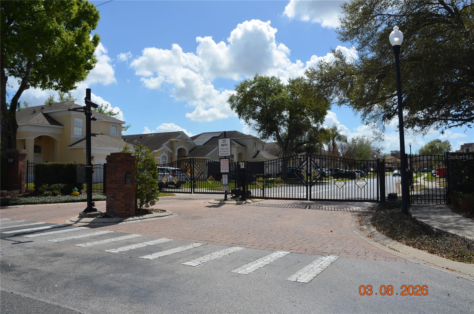 CAMERON GROVE - Residential