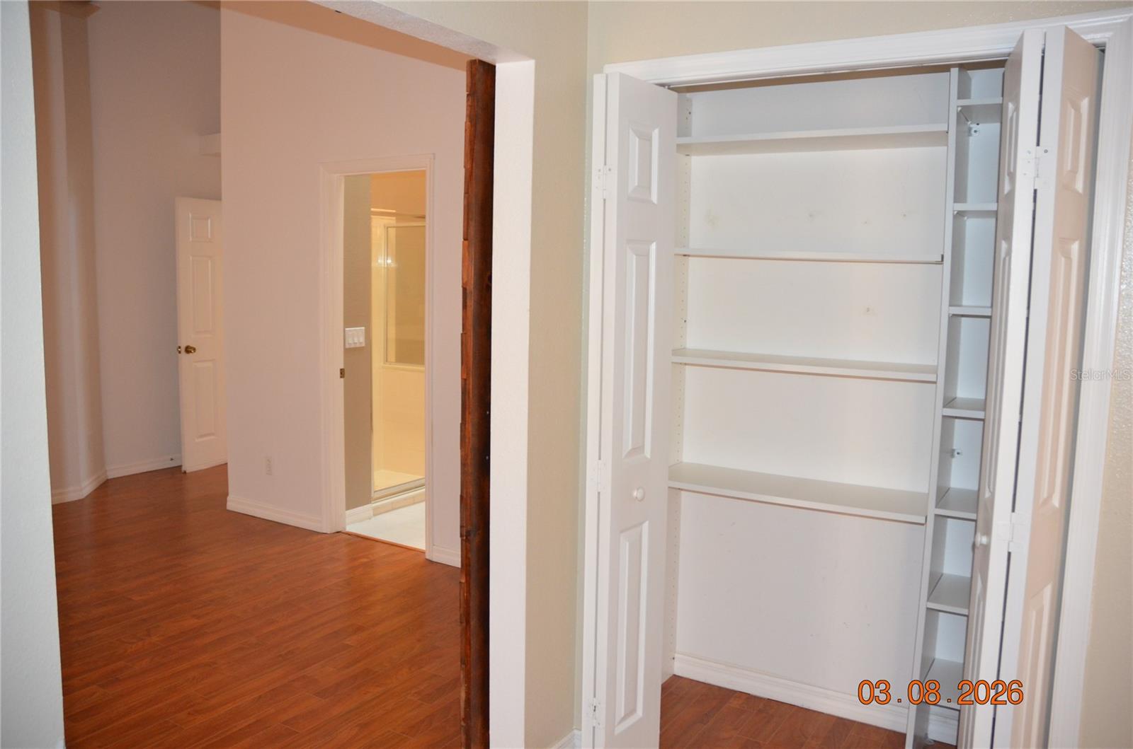 CAMERON GROVE - Residential