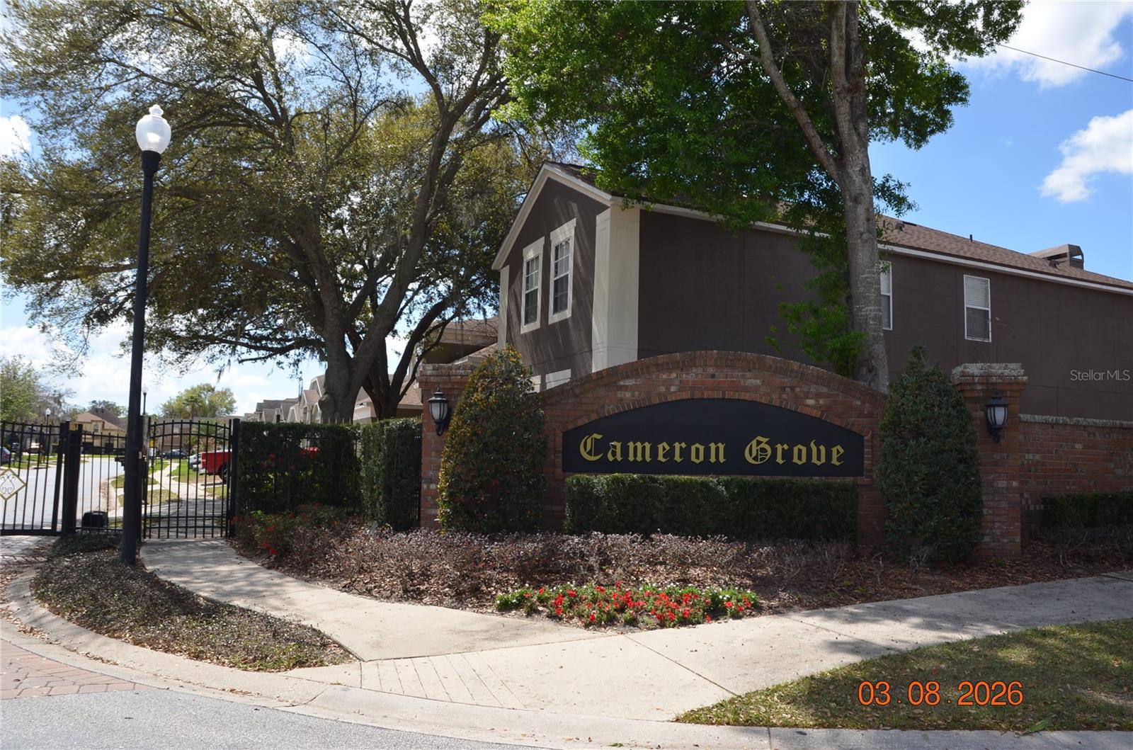CAMERON GROVE - Residential