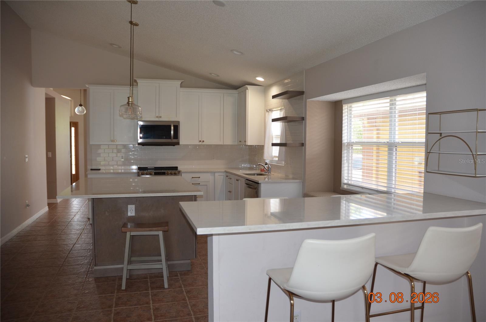 CAMERON GROVE - Residential