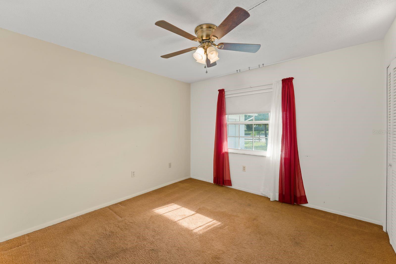 LAND-O LAKES COUNTRY CLUB - Residential