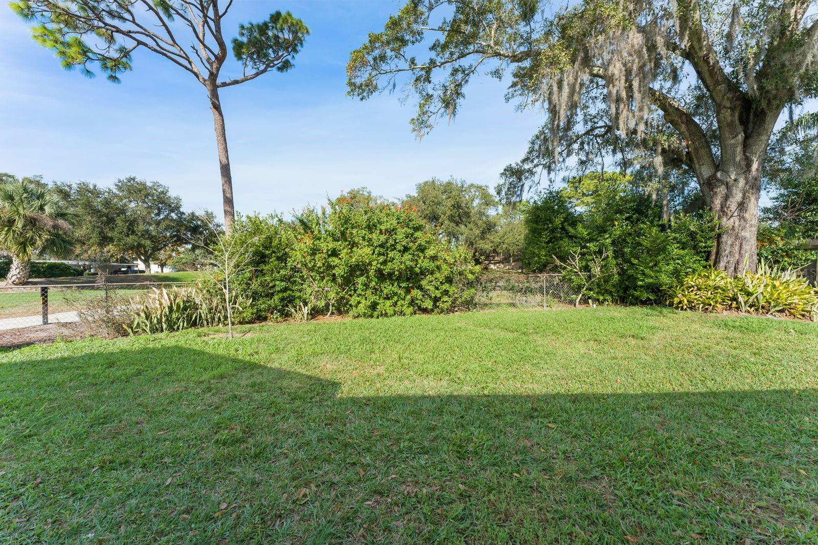 LAND-O LAKES COUNTRY CLUB - Residential