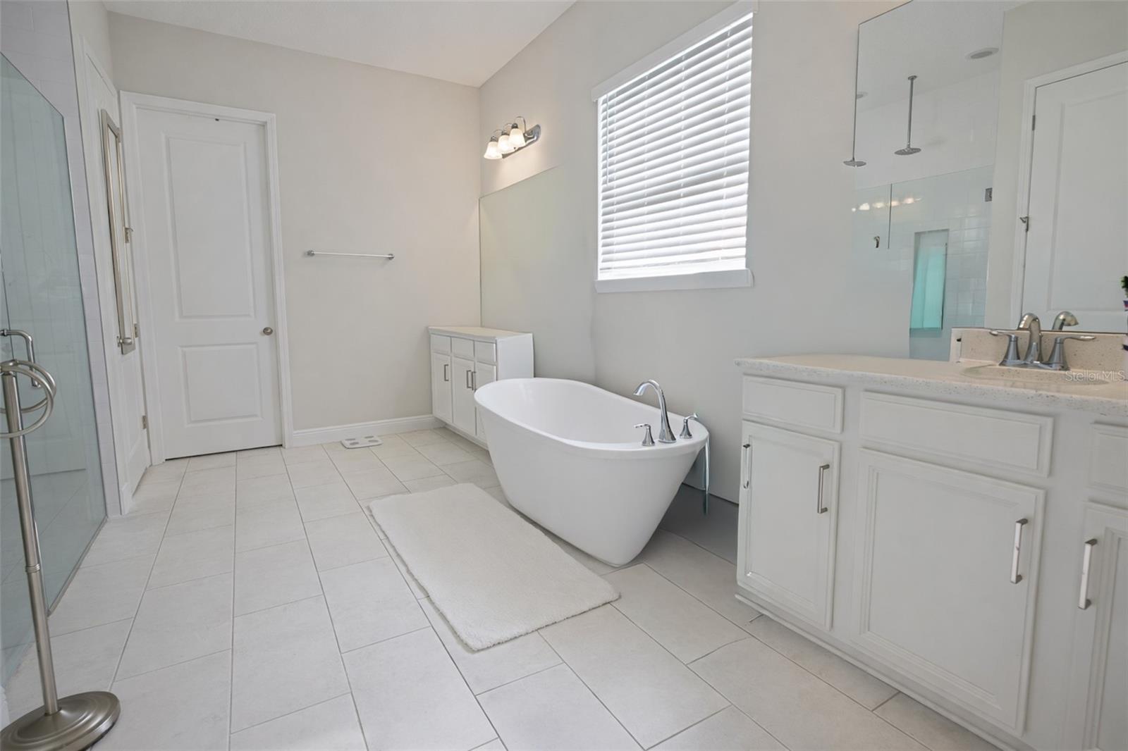 WINCEY GROVES - Residential