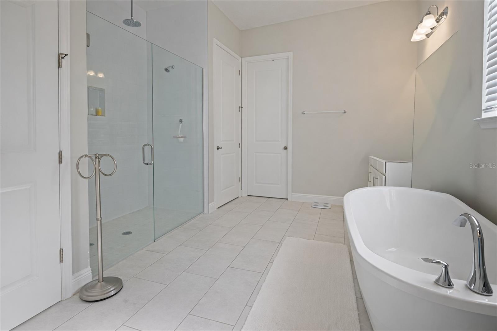 WINCEY GROVES - Residential