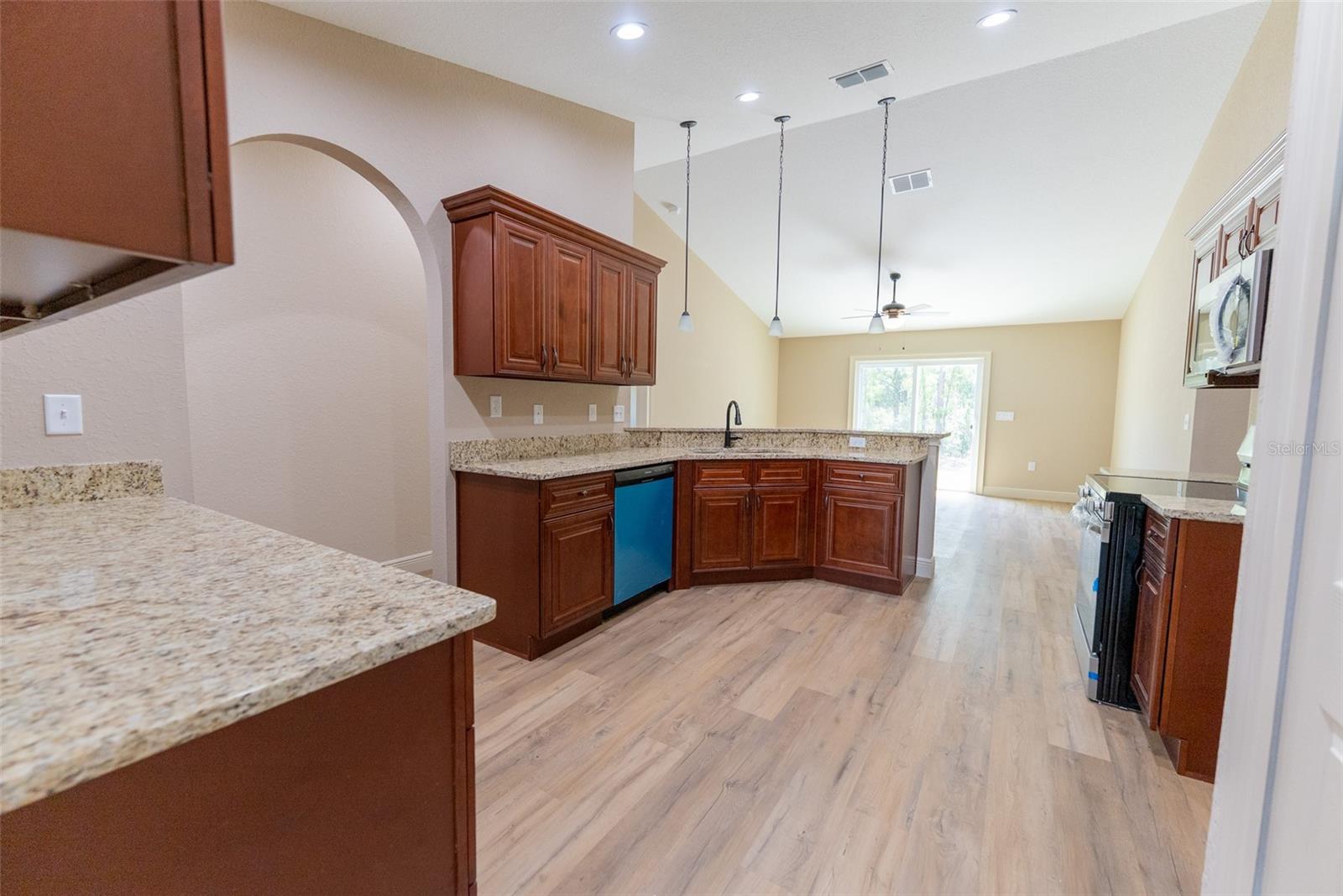 RAINBOW LAKES ESTATE - Residential