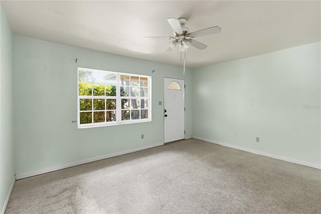 Photo of 5013 Oxford Avenue N, St Petersburg, FL 33710 (MLS # TB8505848)