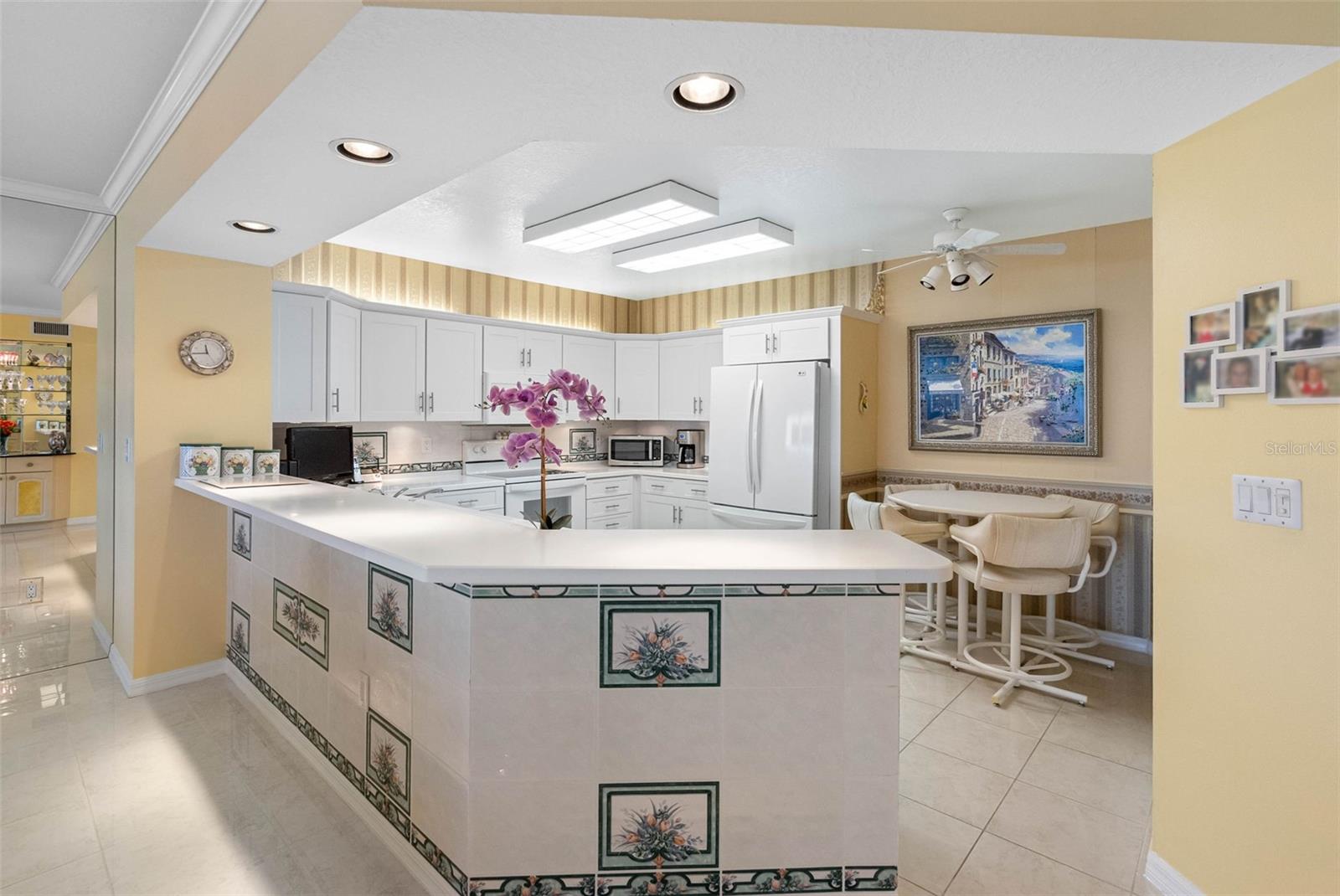 TIDES BEACH CLUB CONDO - Residential