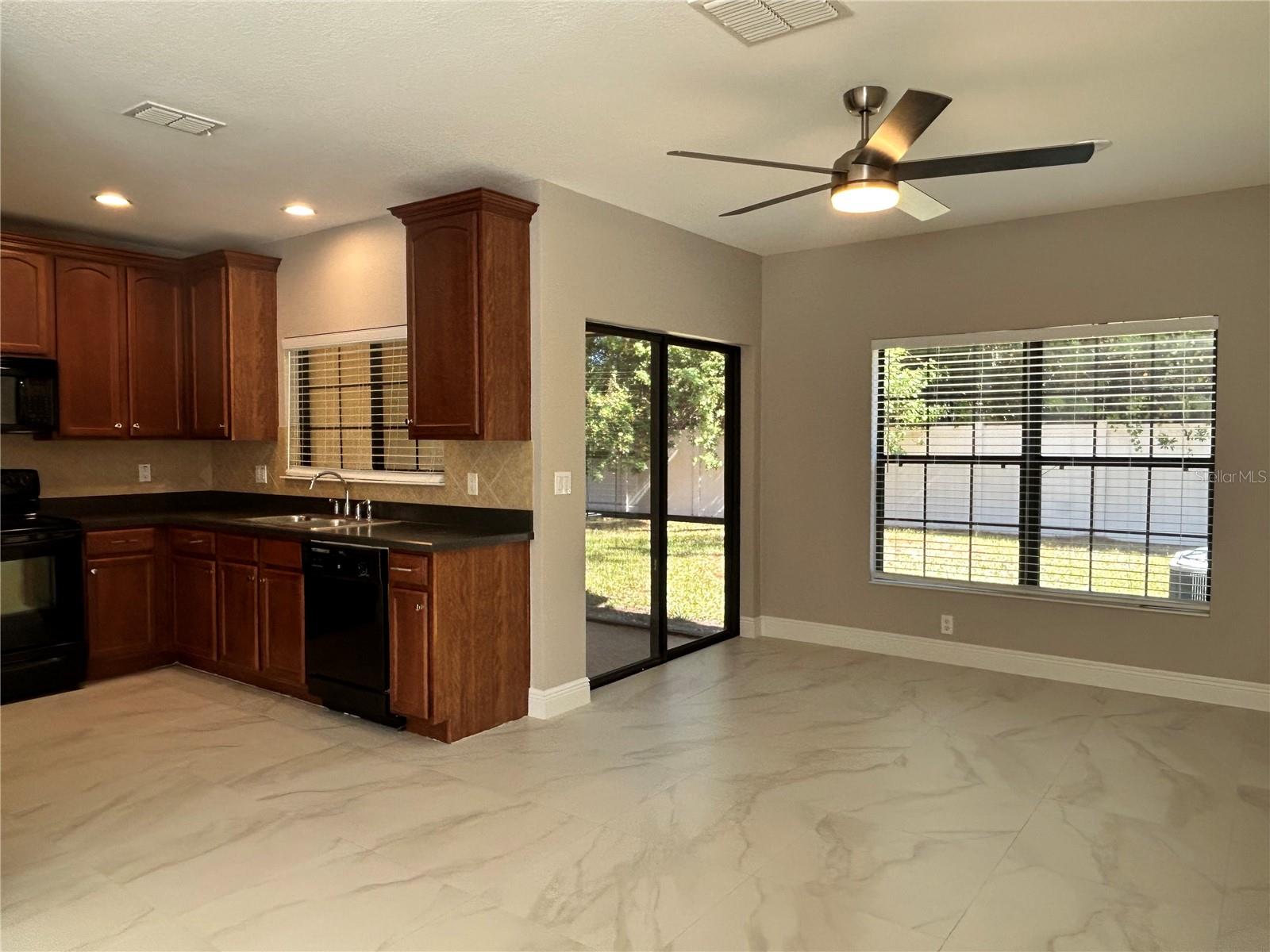 TUSCANY BAY - Residential Lease