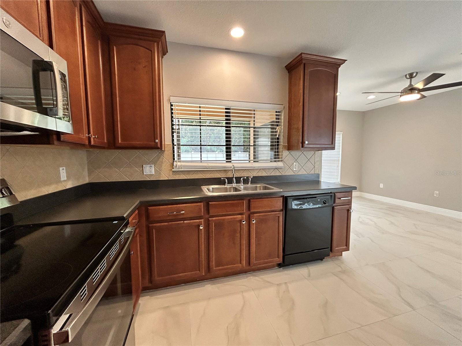 TUSCANY BAY - Residential Lease