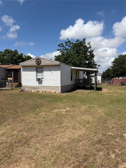Tiny photo for 16819 Bay Avenue, Montverde, FL 34756 (MLS # G5111663)