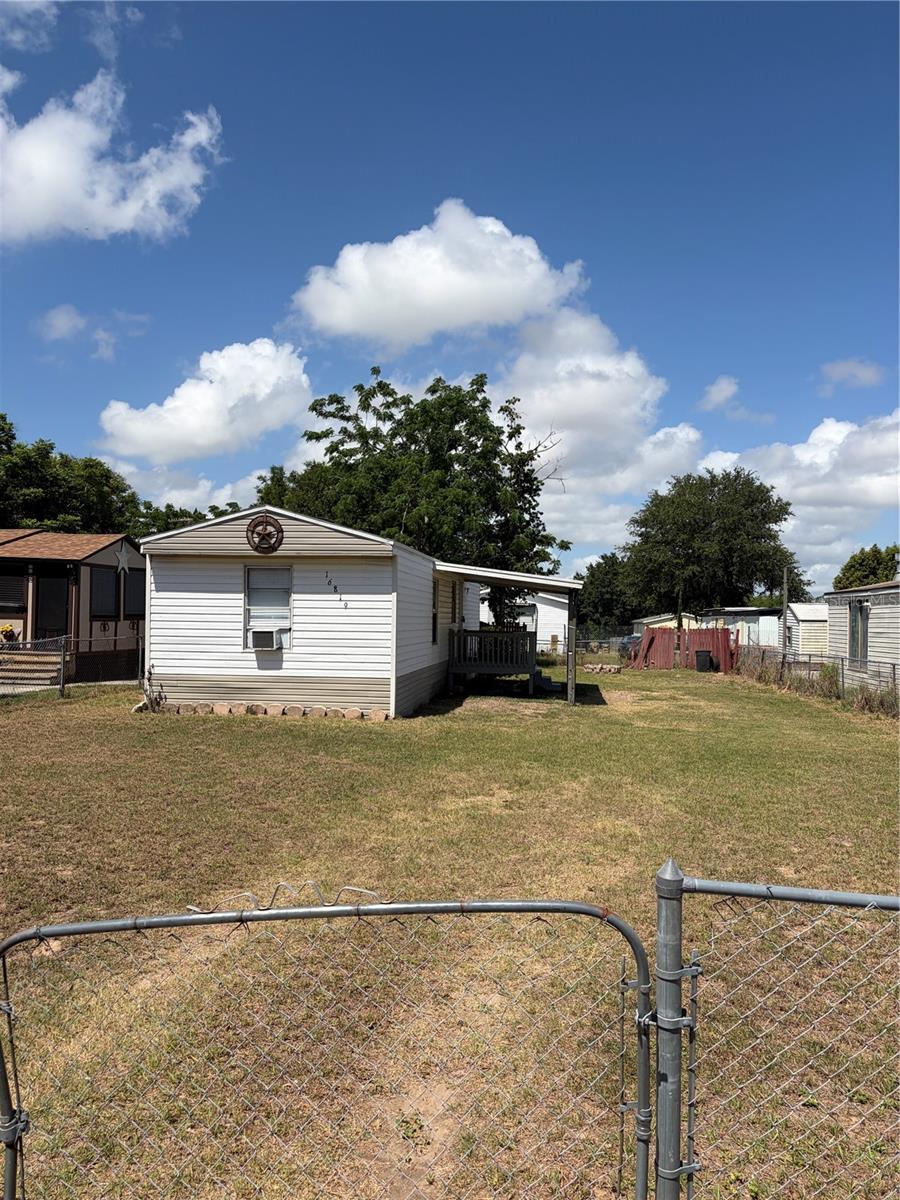 MONTVERDE HILLS - Residential Lease