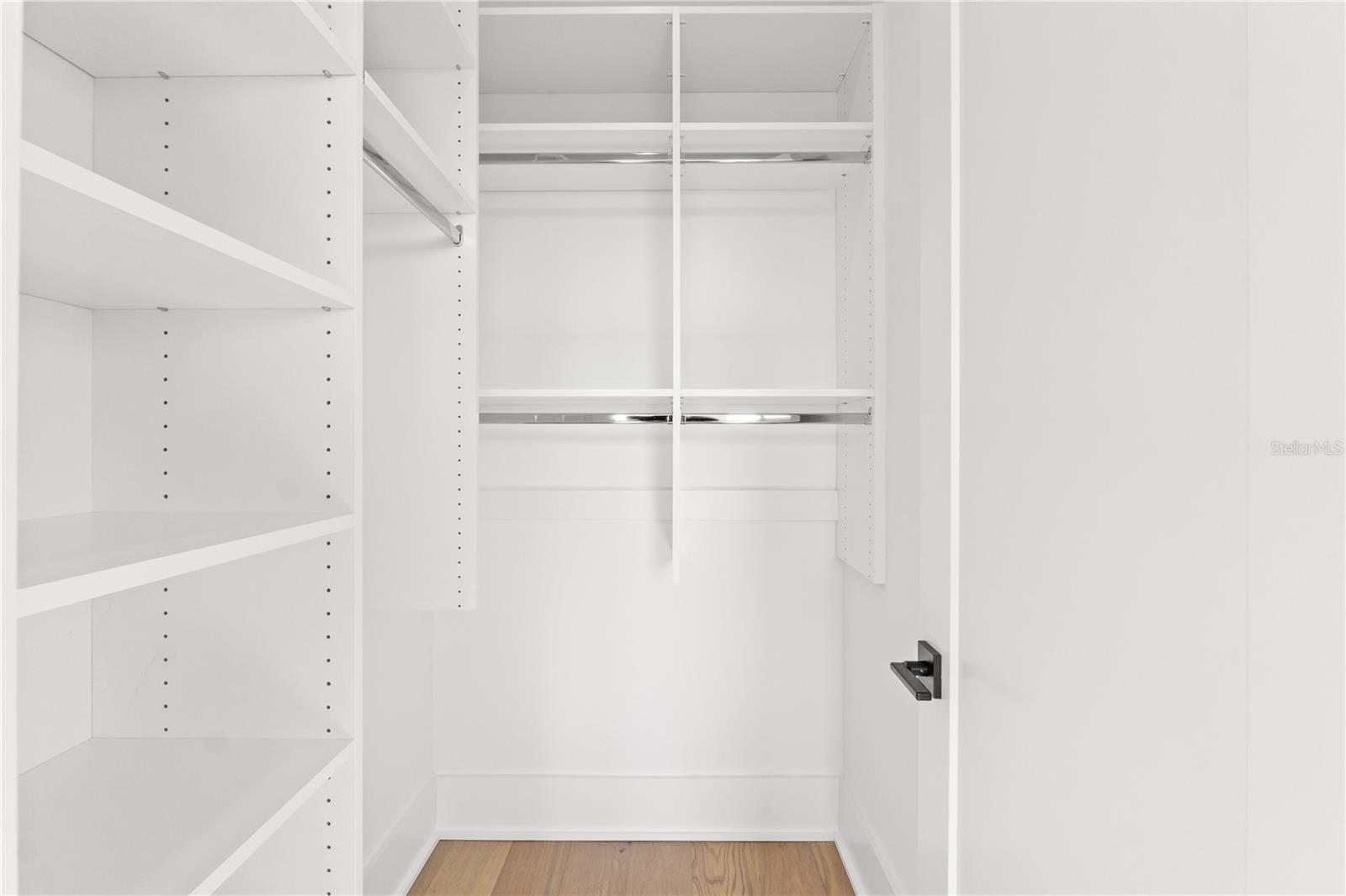 DAVIS ISLANDS PB10 PG52 TO 57 - Residential