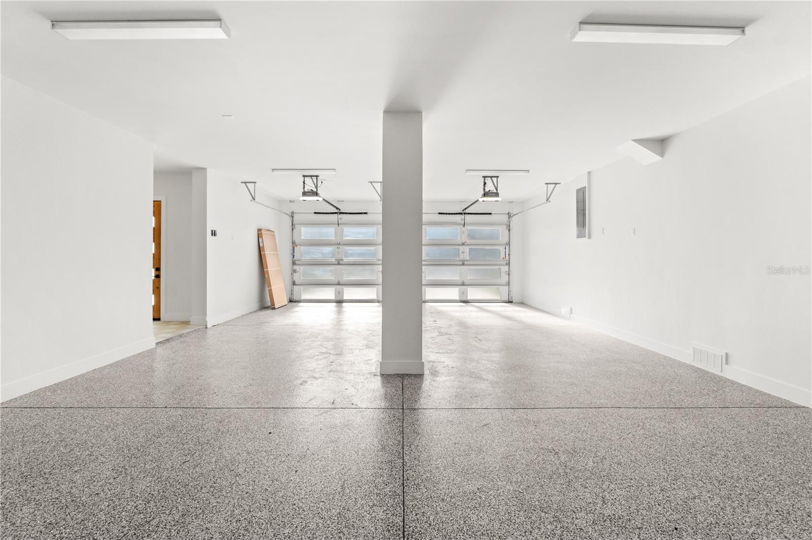 DAVIS ISLANDS PB10 PG52 TO 57 - Residential