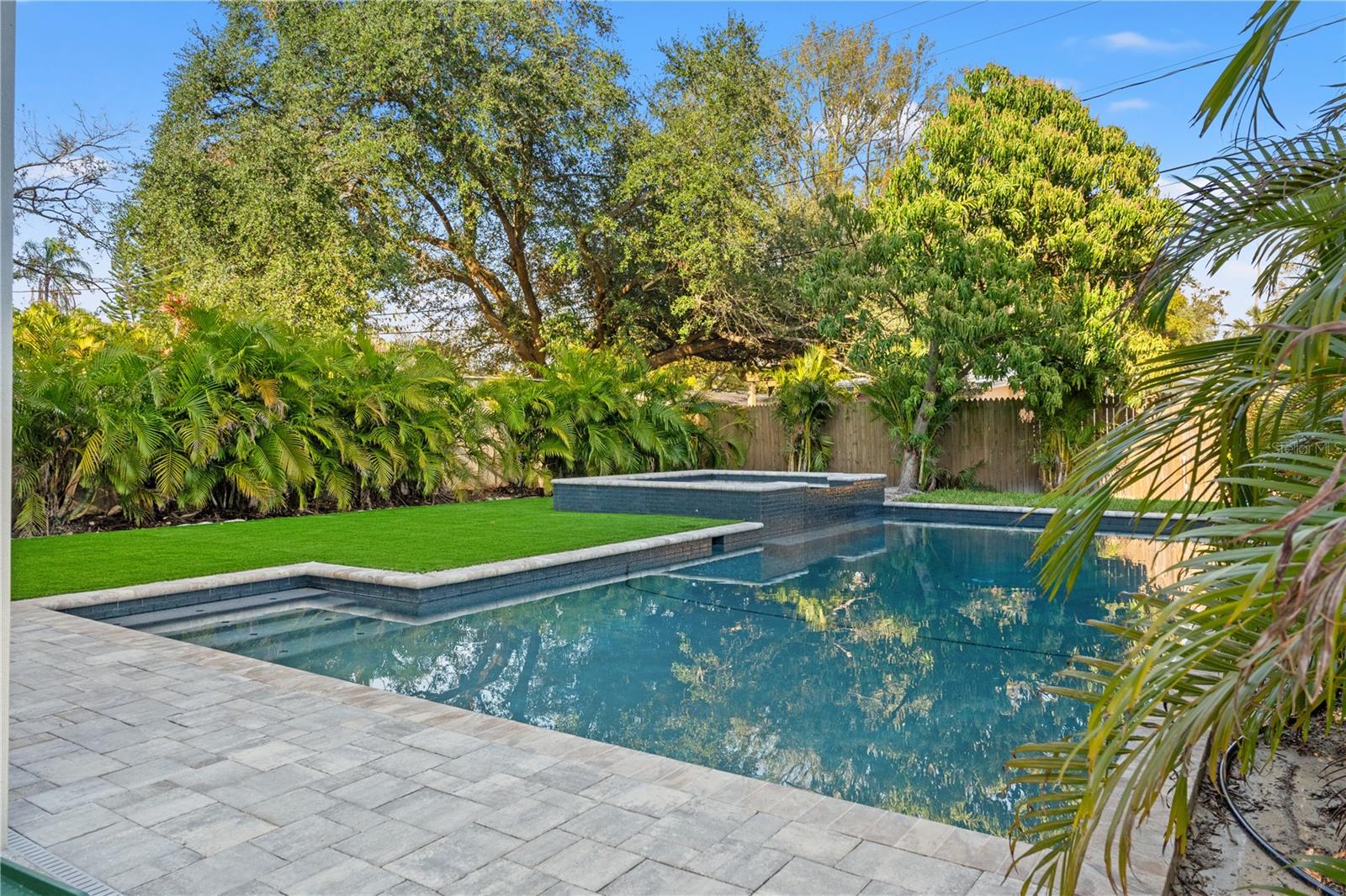 531 DANUBE AVENUE