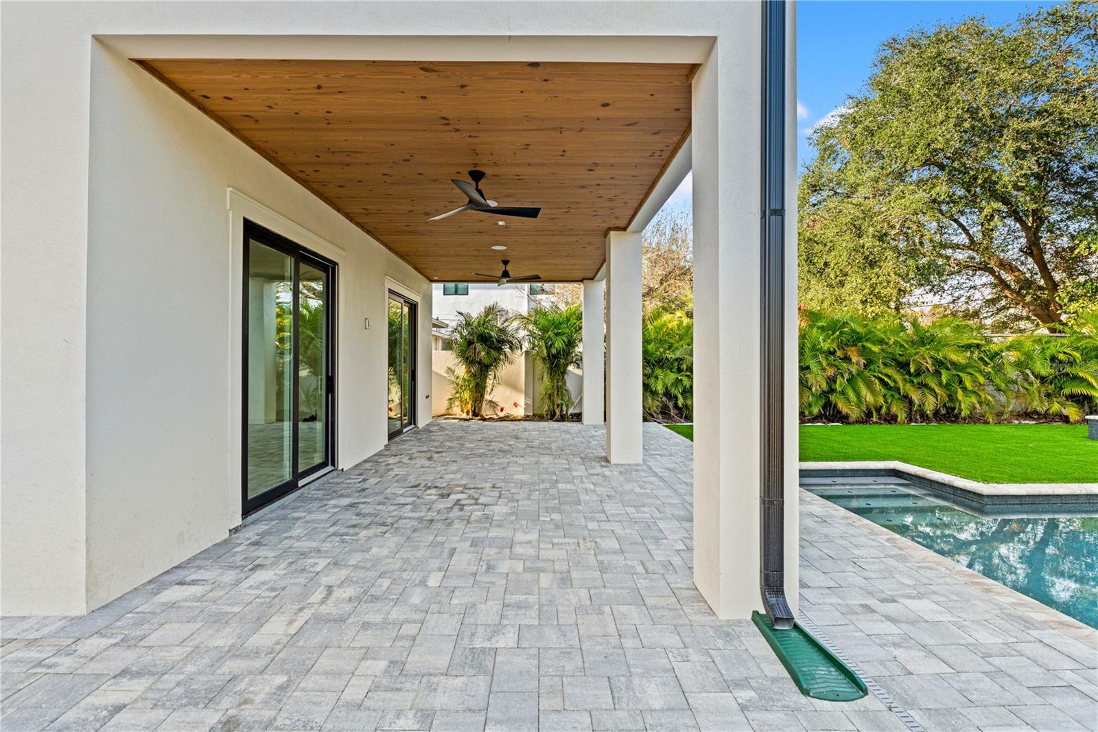 DAVIS ISLANDS PB10 PG52 TO 57 - Residential