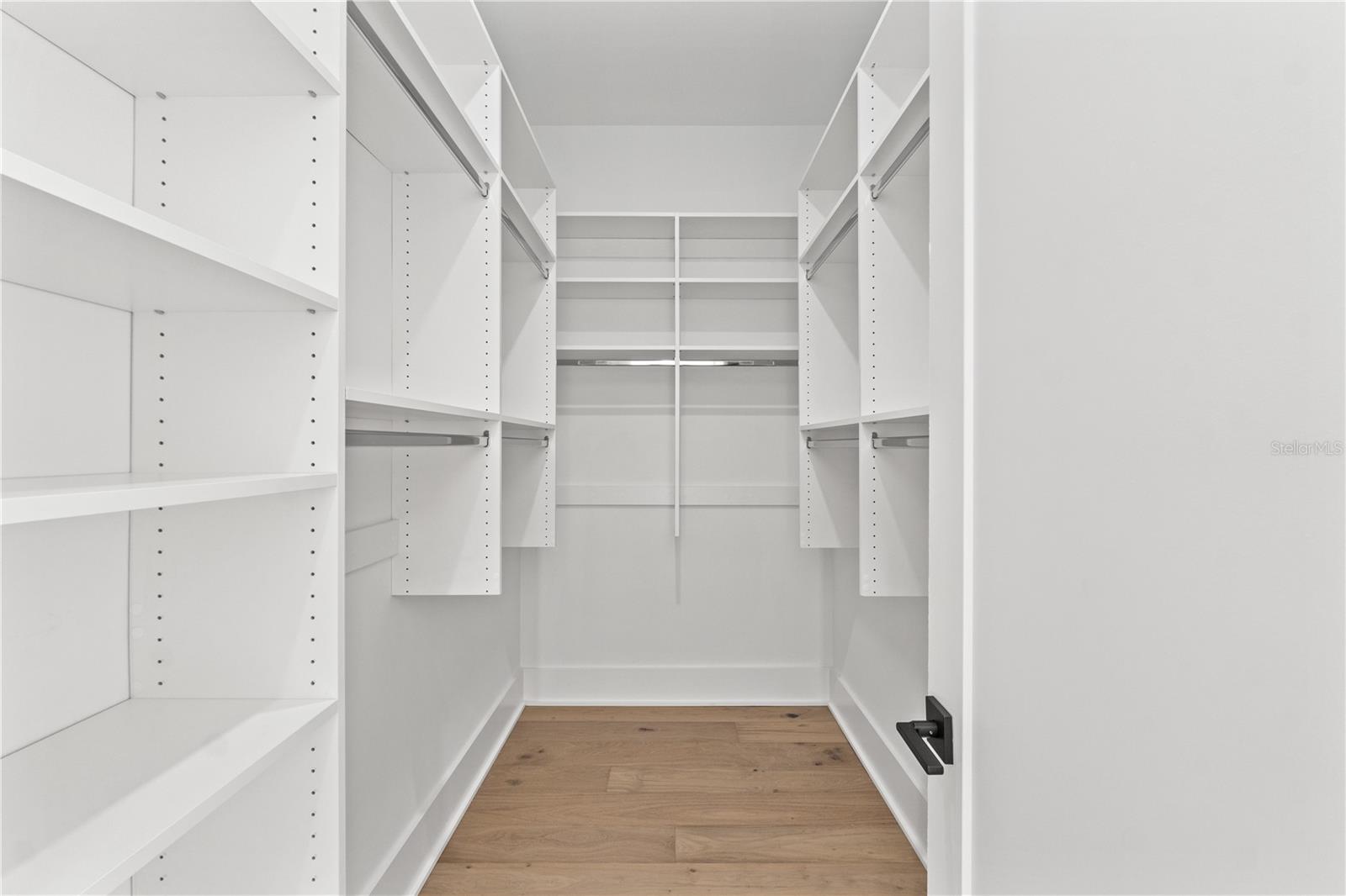 DAVIS ISLANDS PB10 PG52 TO 57 - Residential