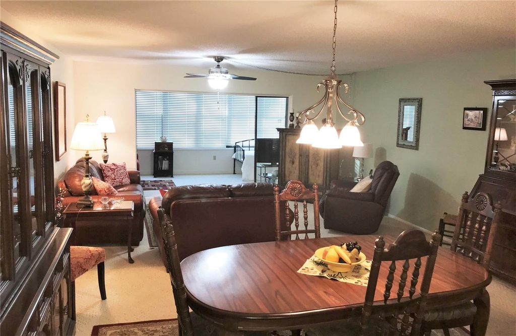 Photo of 577 Lakeside Drive, Bradenton, FL 34210 (MLS # A4682604)