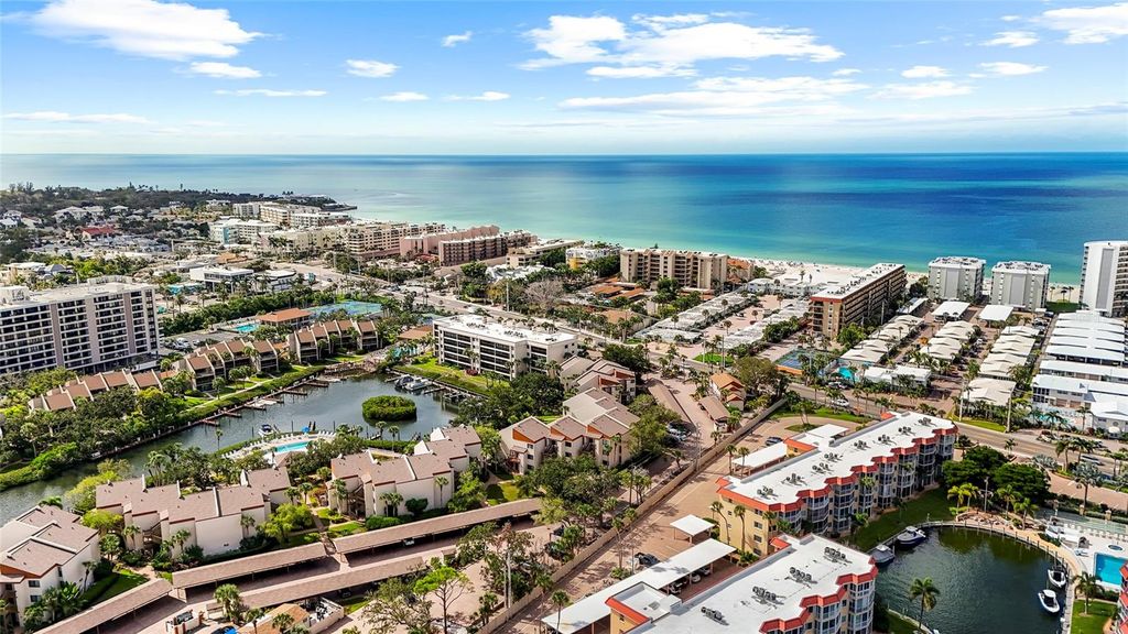 Photo of 1300 Cove Ii Place #710, Sarasota, FL 34242 (MLS # A4666653)