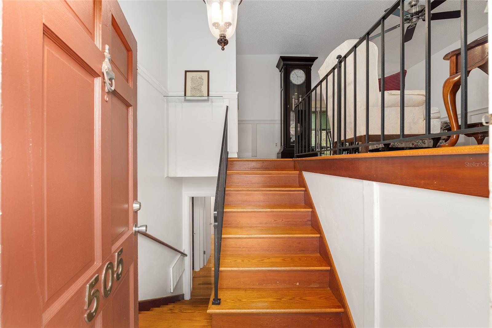 505 NW 37TH PLACE