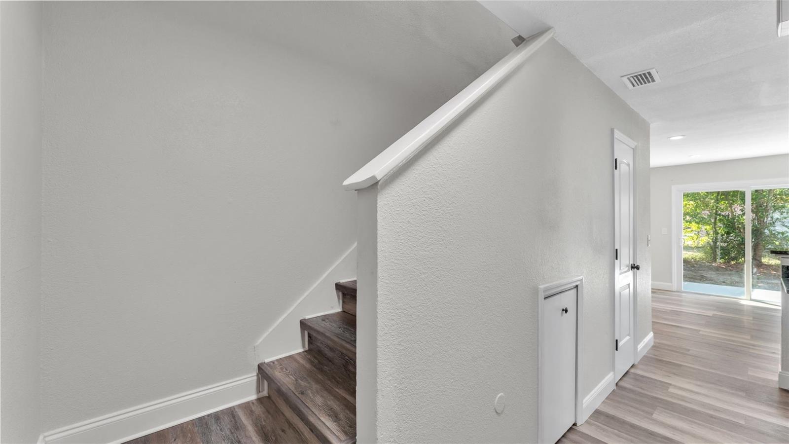 1100 LOWRY AVENUE 38