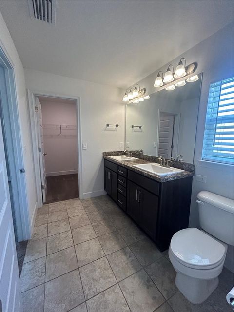 Tiny photo for 9155 SE 47th Ct Road, Ocala, FL 34480 (MLS # OM727391)