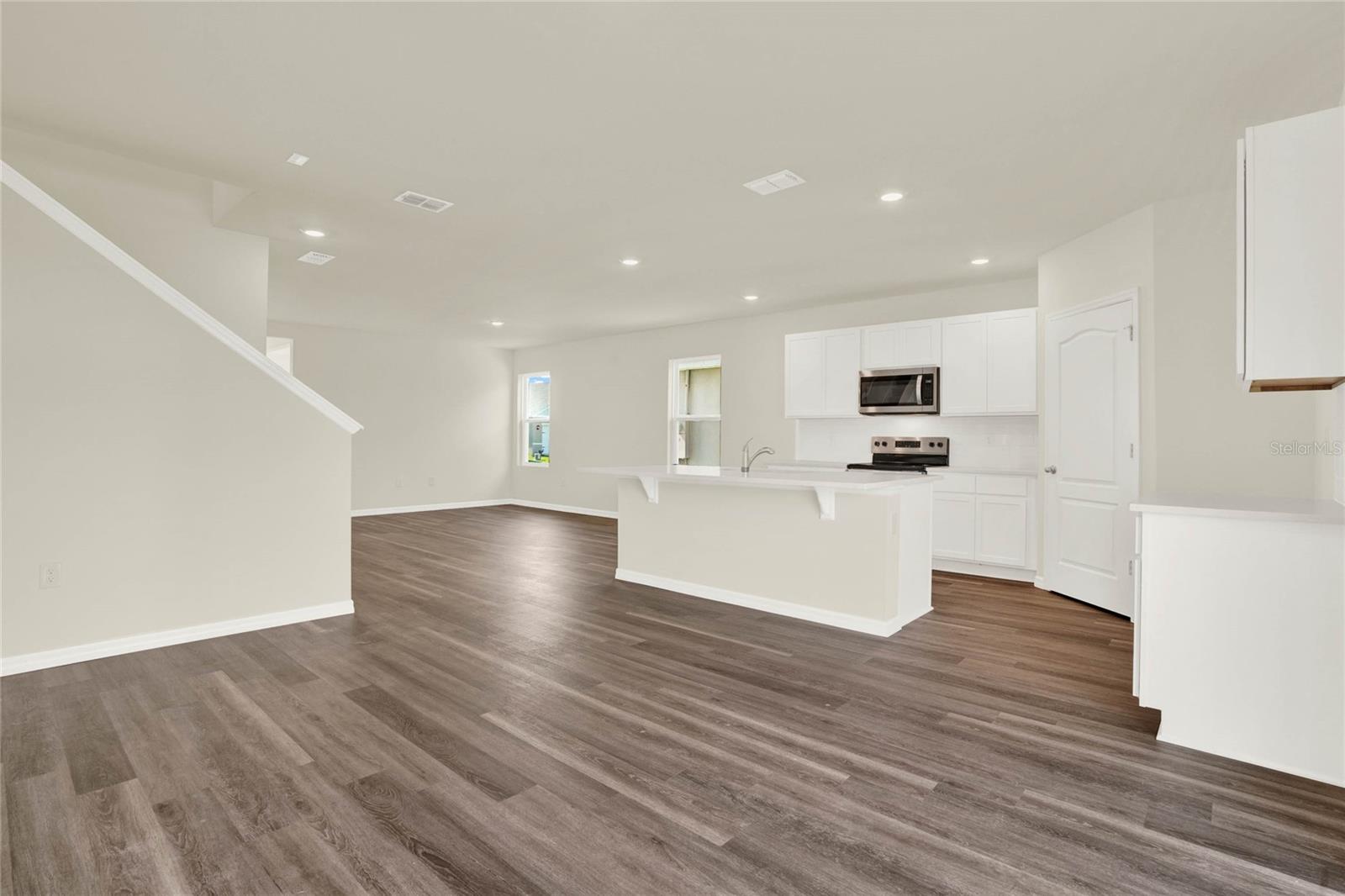 5844 GALLOPING DRIVE