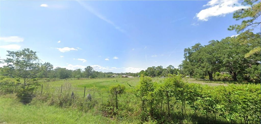 Photo of 2546 W Beresford Avenue, Deland, FL 32720 (MLS # S5143985)