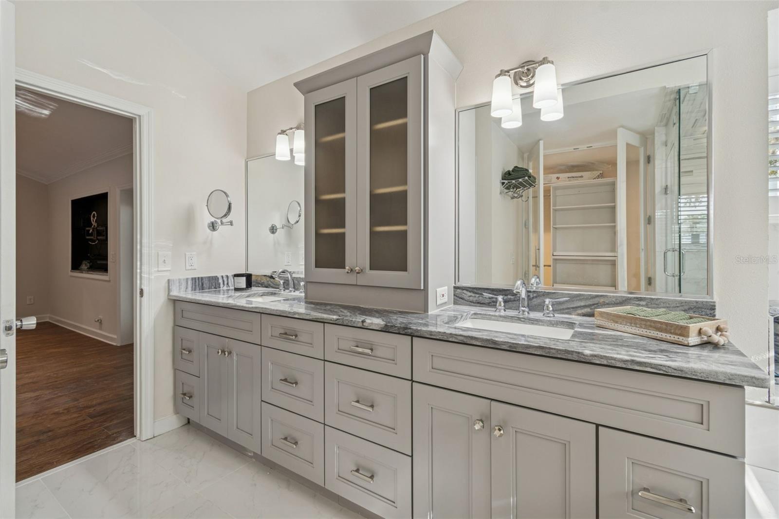 TAMPA PALMS UNIT 3B A REP - Residential