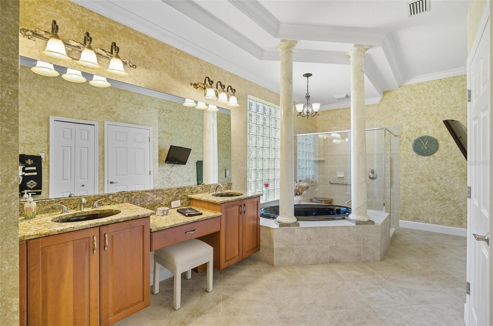 GRAND HAVEN - Residential