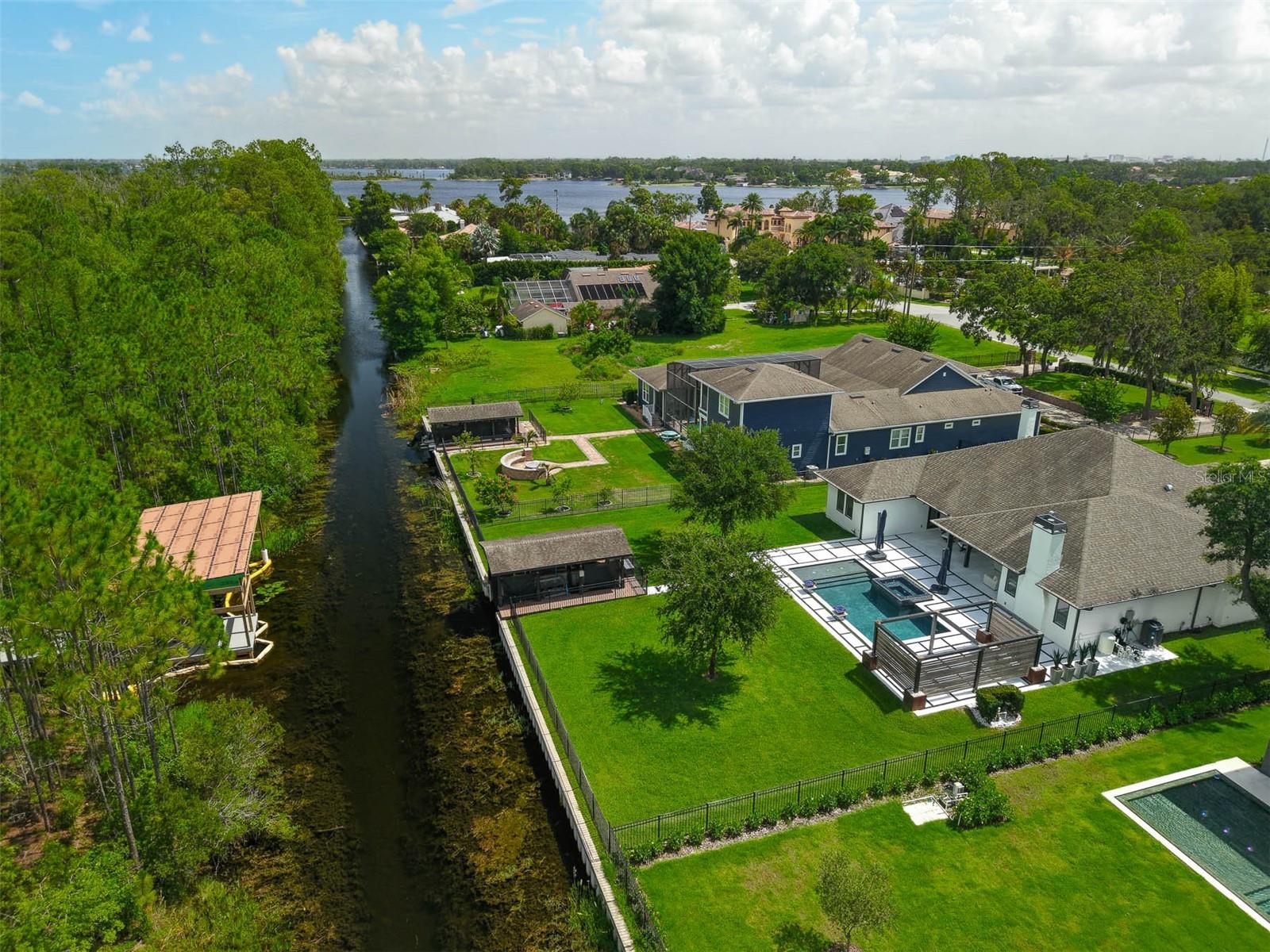 10416 POCKET LANE