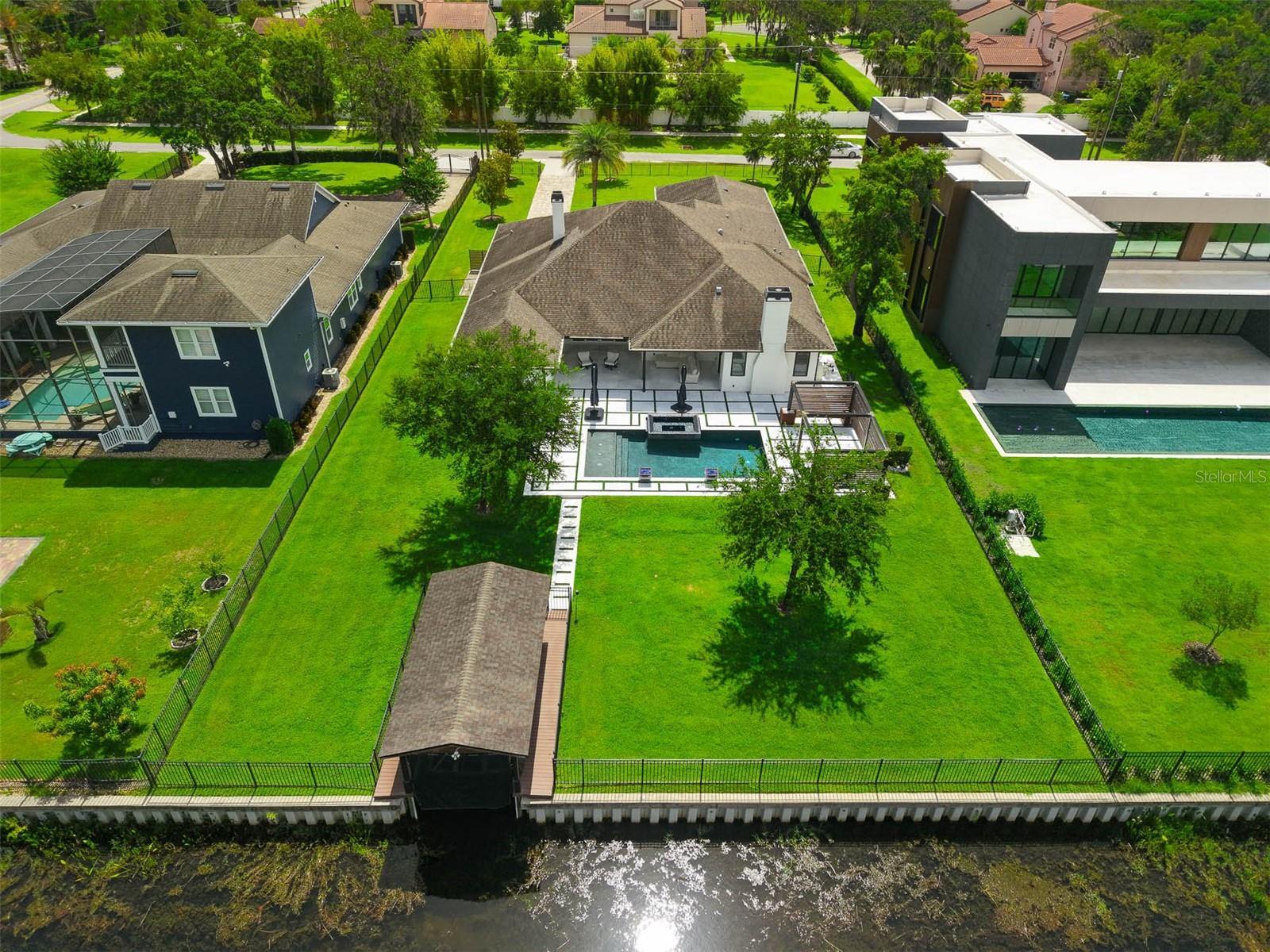 10416 POCKET LANE