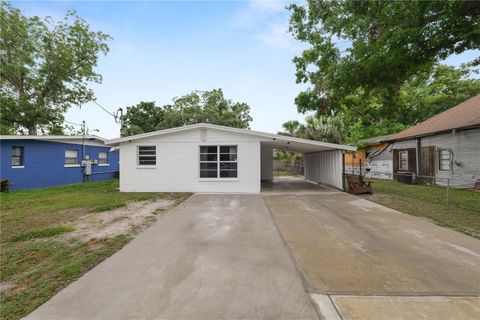 1317 E LAURA STREET PLANT CITY FL 33563