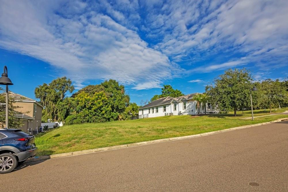 1828 MOORINGS COURT