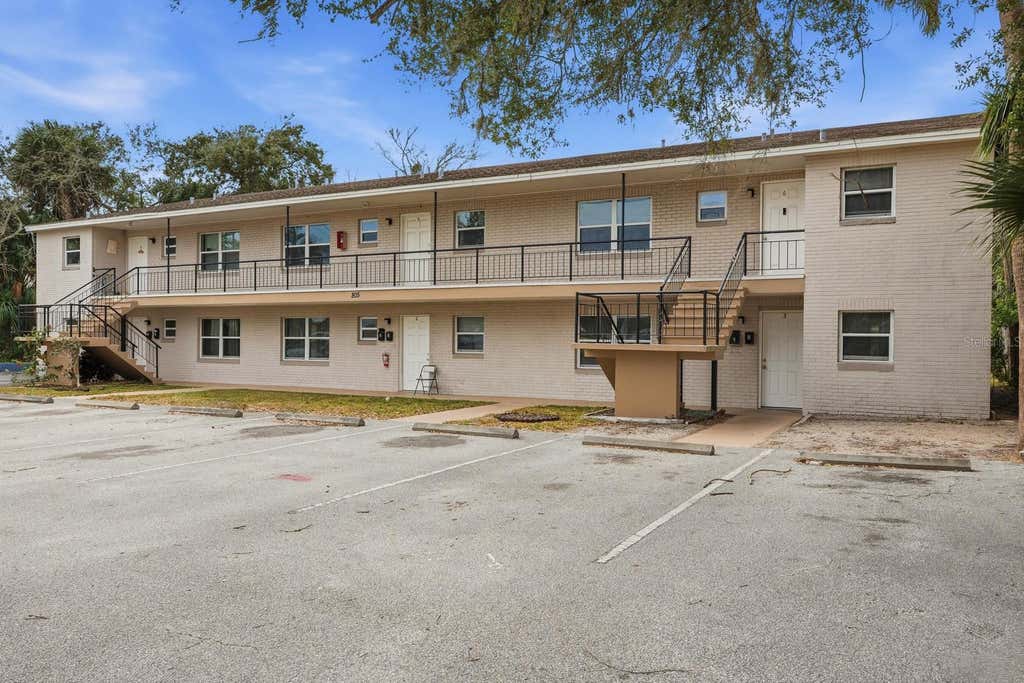 Photo of 805 Louisville Street, Port Orange, FL 32129 (MLS # O6416618)