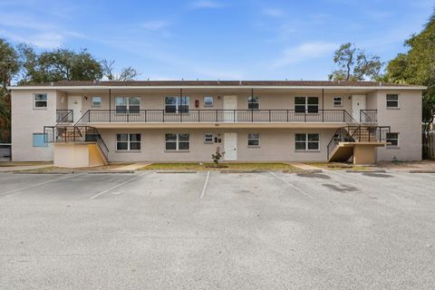 Photo of 805 Louisville Street, Port Orange, FL 32129 (MLS # O6416618)